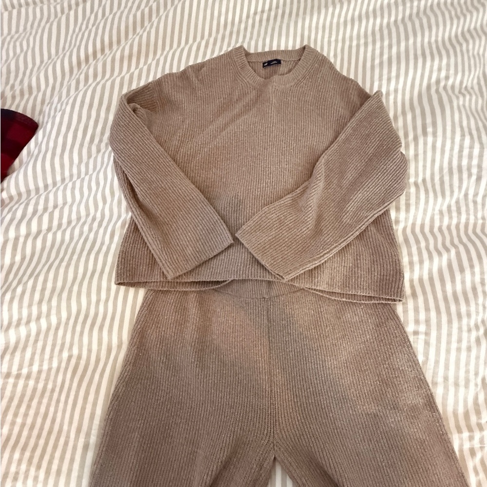 Gap Cozy Shaker Sweater and Pants Set